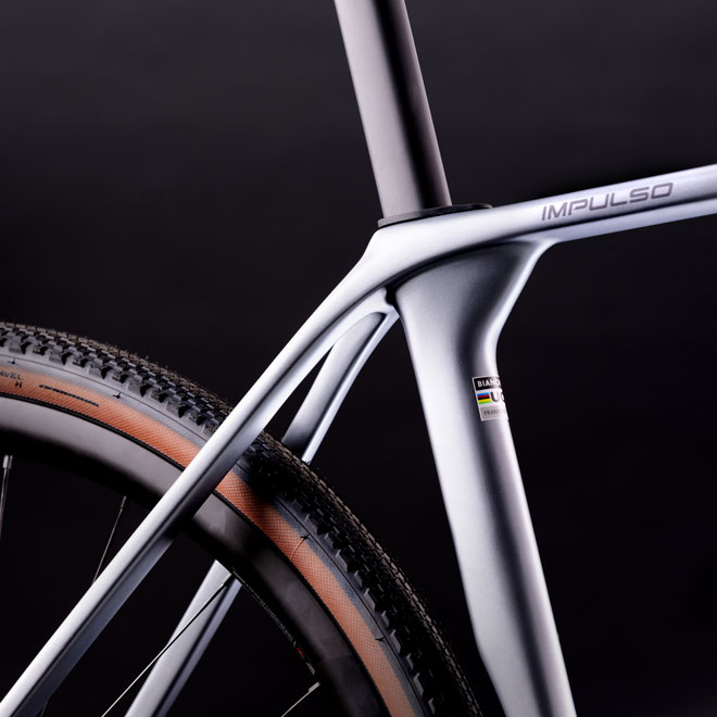 Bianchi Impulso PRO GRX 820 DISC 2X12SP Šedý