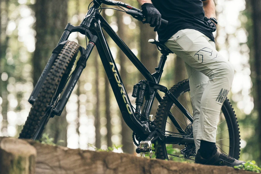 NORCO Fluid C2 29 čiernychróm